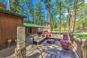Sleepy Bear Cabin in Ruidoso Deck and Yard Games!